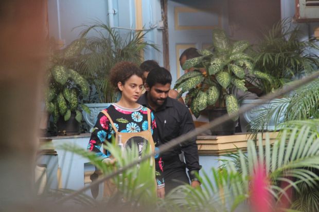 Kangana Ranaut’s Mental Dress Got Us Stalking