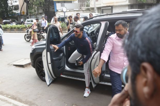 Ranveer Singh Does A Simmba With A Twist!