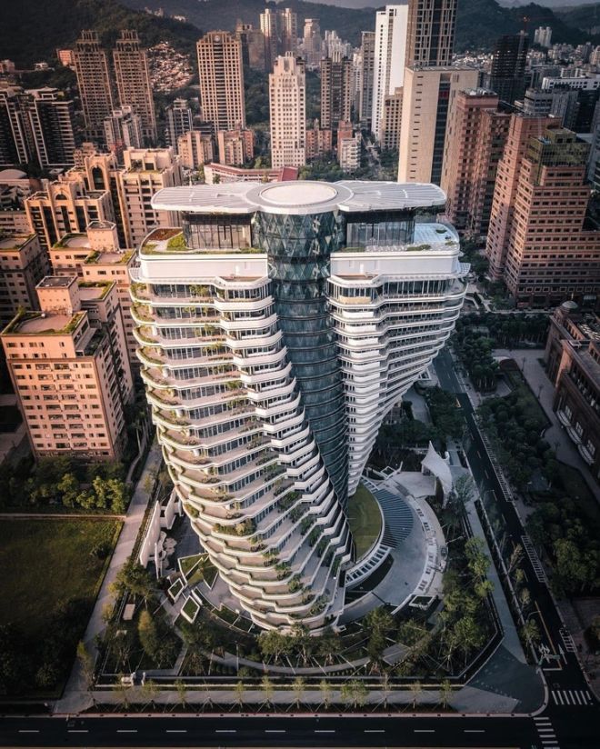 18 Marvelous Buildings Around The World