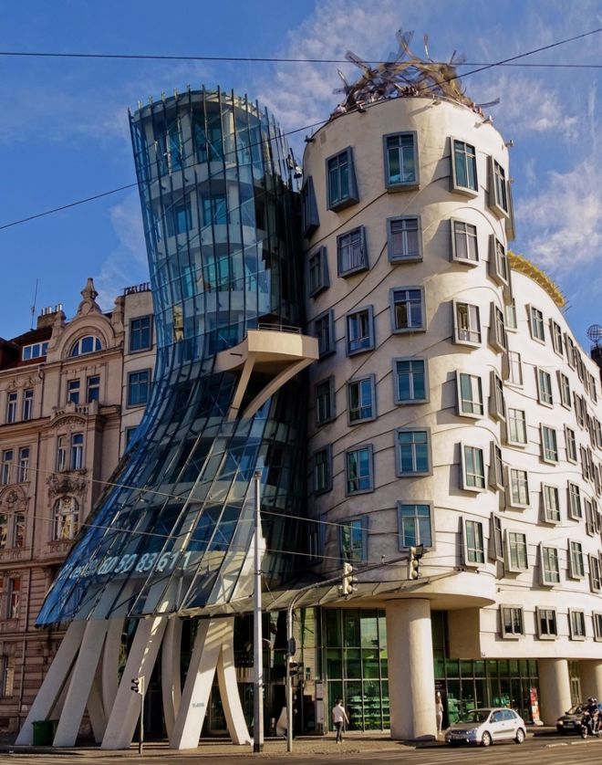 18 Marvelous Buildings Around The World