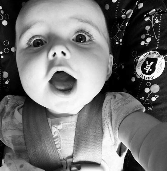 20 Cute Babies Who Mastered The Art Of Taking Selfies | Funzug.com