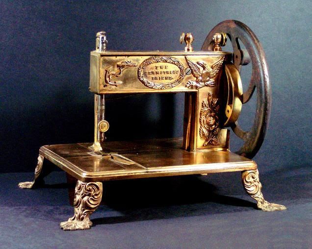 Have A Look At These Vintage Sewing Machines
