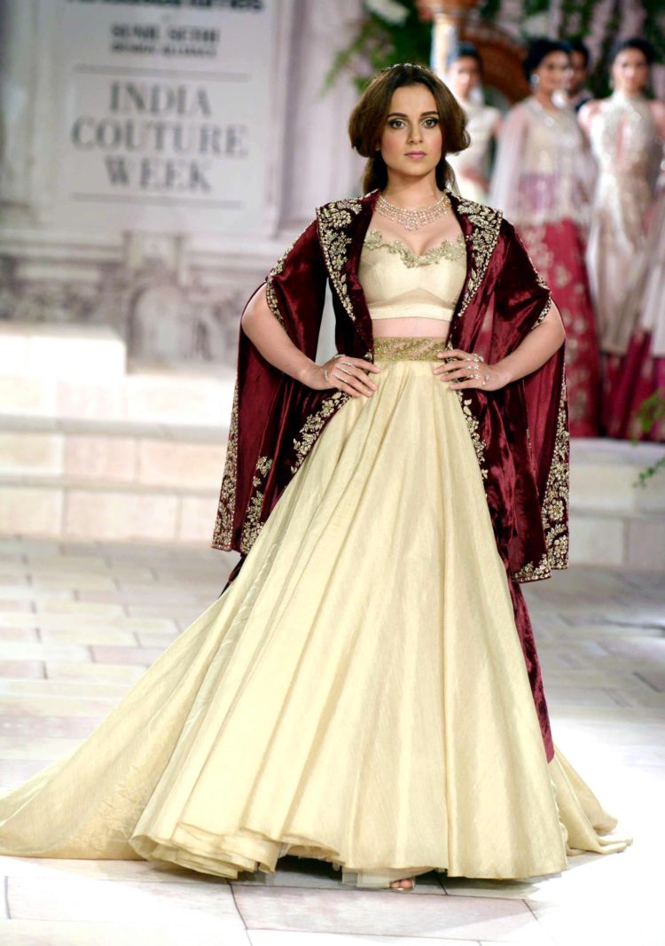 Fashionista Kangana Ranaut Looks Ravishing At India Couture Week 2018
