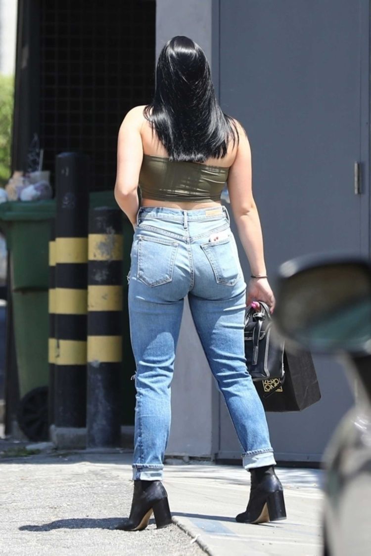 Ariel Winter Leaving Nine Zero One Hair Salon In LA