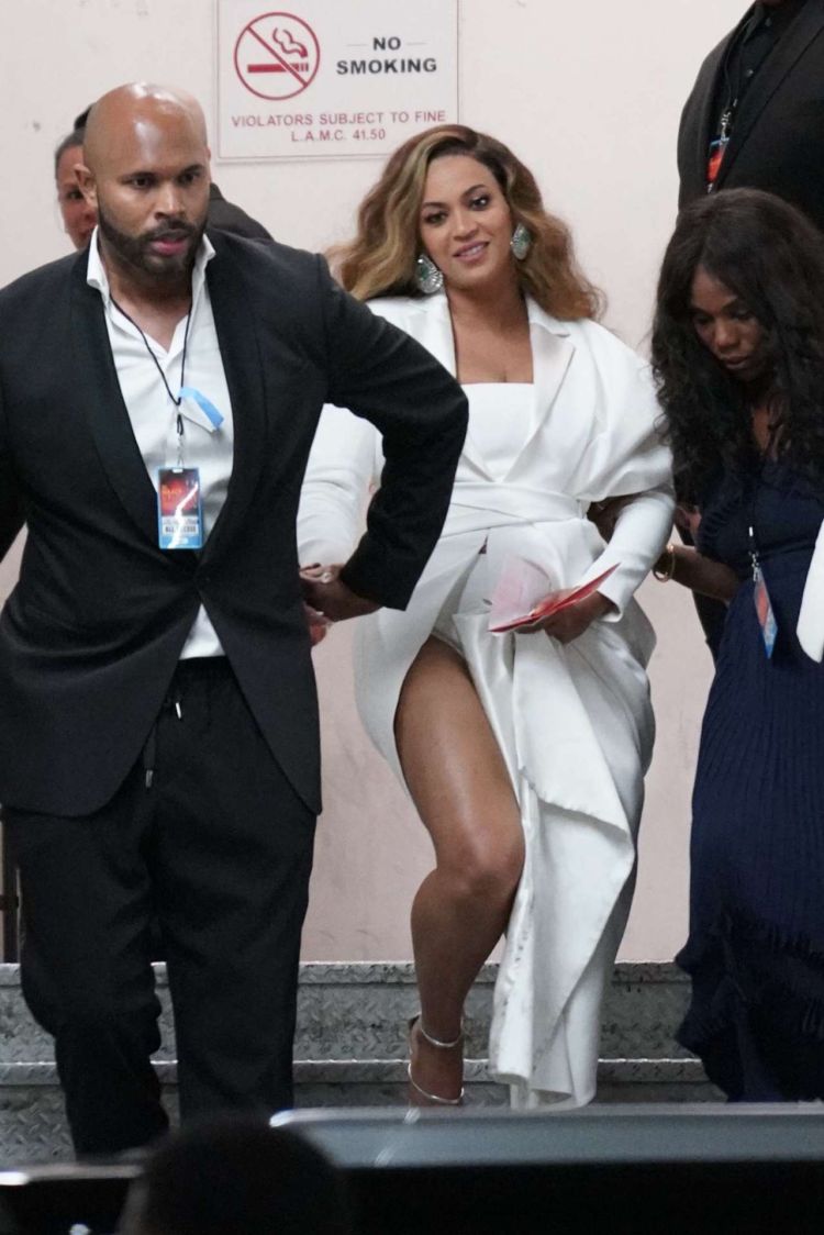 Beyonce Knowles Arrives At NAACP Image Awards In Hollywood