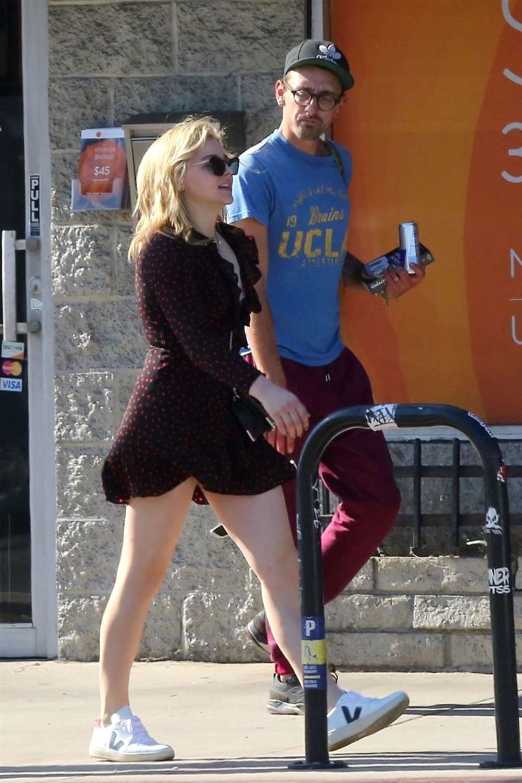 Pretty Chloe Grace Moretz Candids In Los Angeles