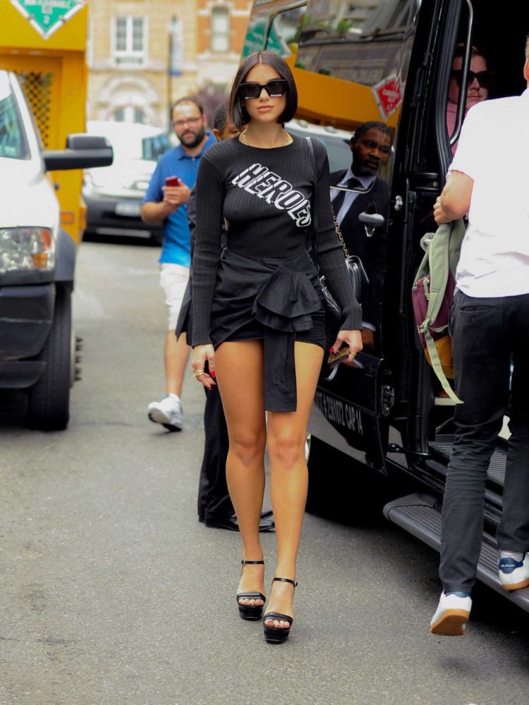 Stylish Dua Lipa Out And About In New York