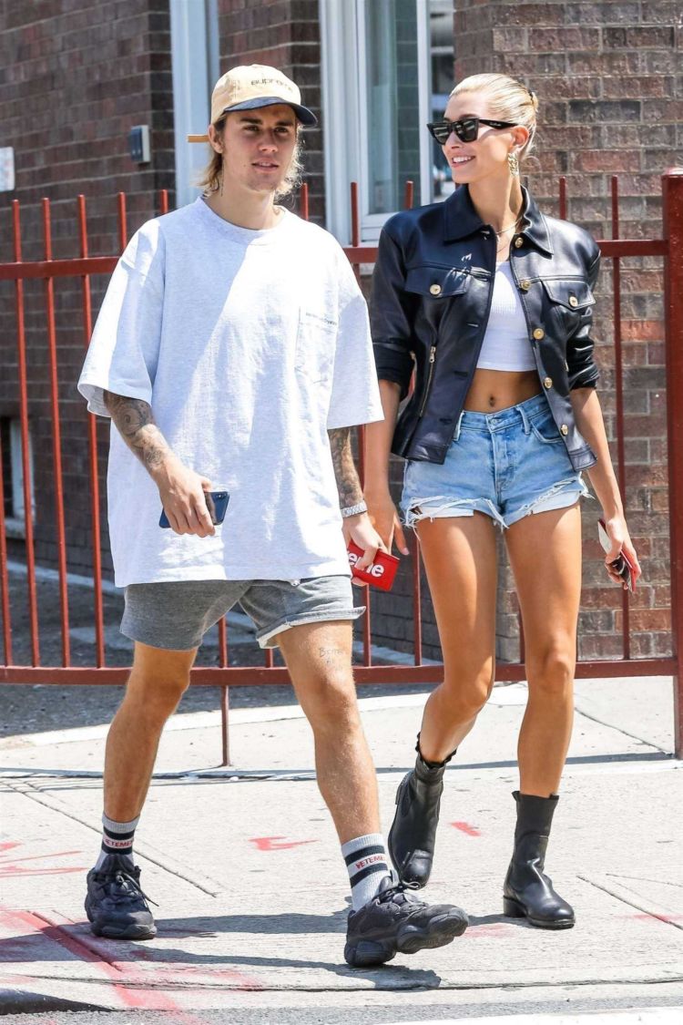 Hailey Baldwin And Justin Bieber Out In New York