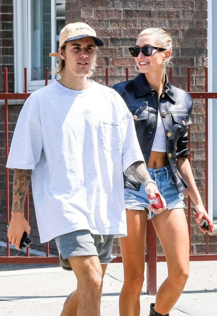 Hailey Baldwin And Justin Bieber Out In New York