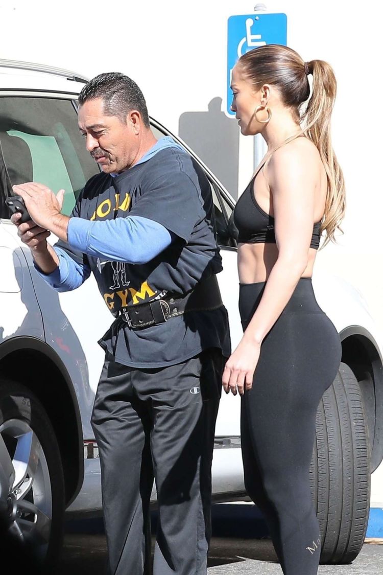 Jennifer Lopez Candids At A Gym In Venice