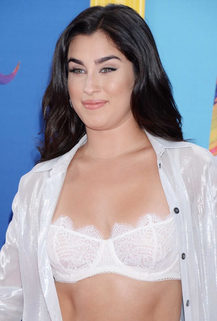 Pretty Lauren Jauregui Attends Teen Choice Awards 2018