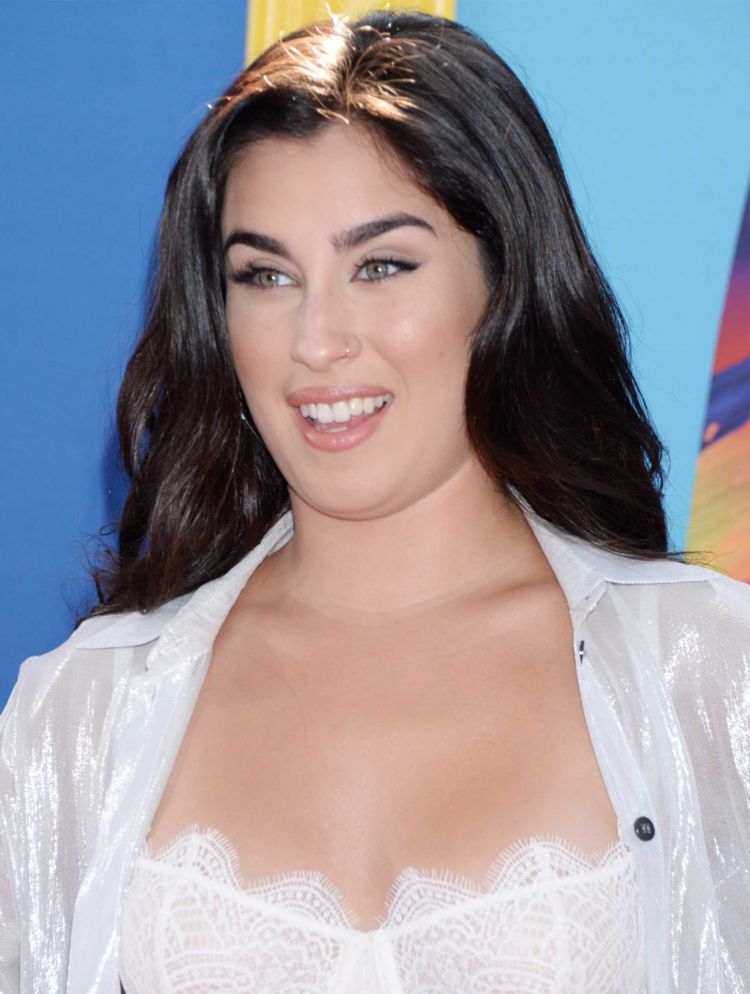 Pretty Lauren Jauregui Attends Teen Choice Awards 2018