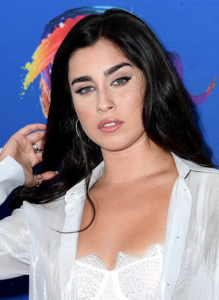 Pretty Lauren Jauregui Attends Teen Choice Awards 2018