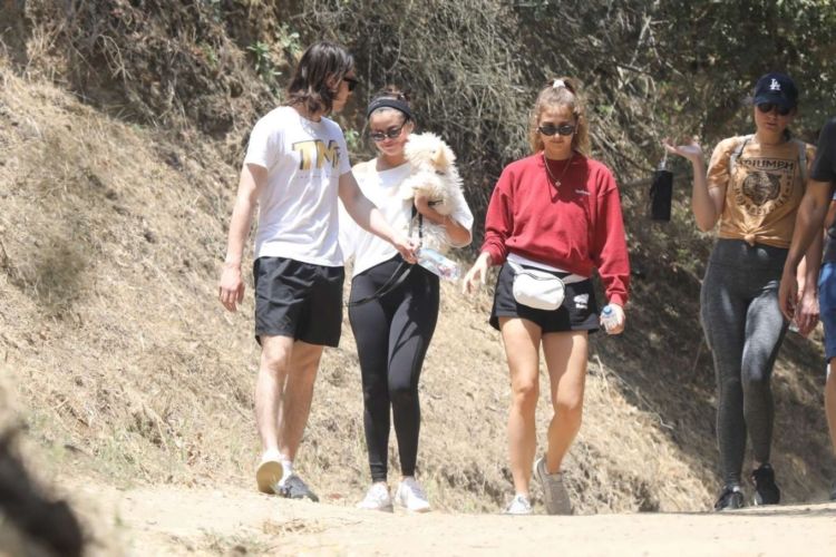 Selena Gomez Out For A Hike With Her Friends And Her New Puppy