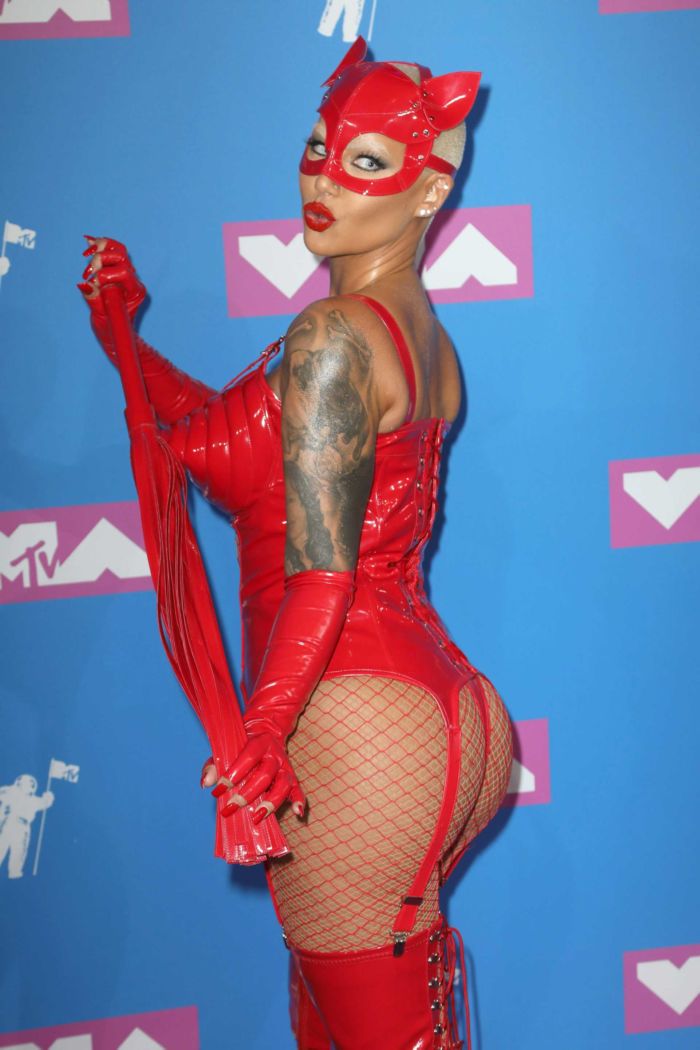 Amber Rose In All Red At MTV Video Music Awards 2018