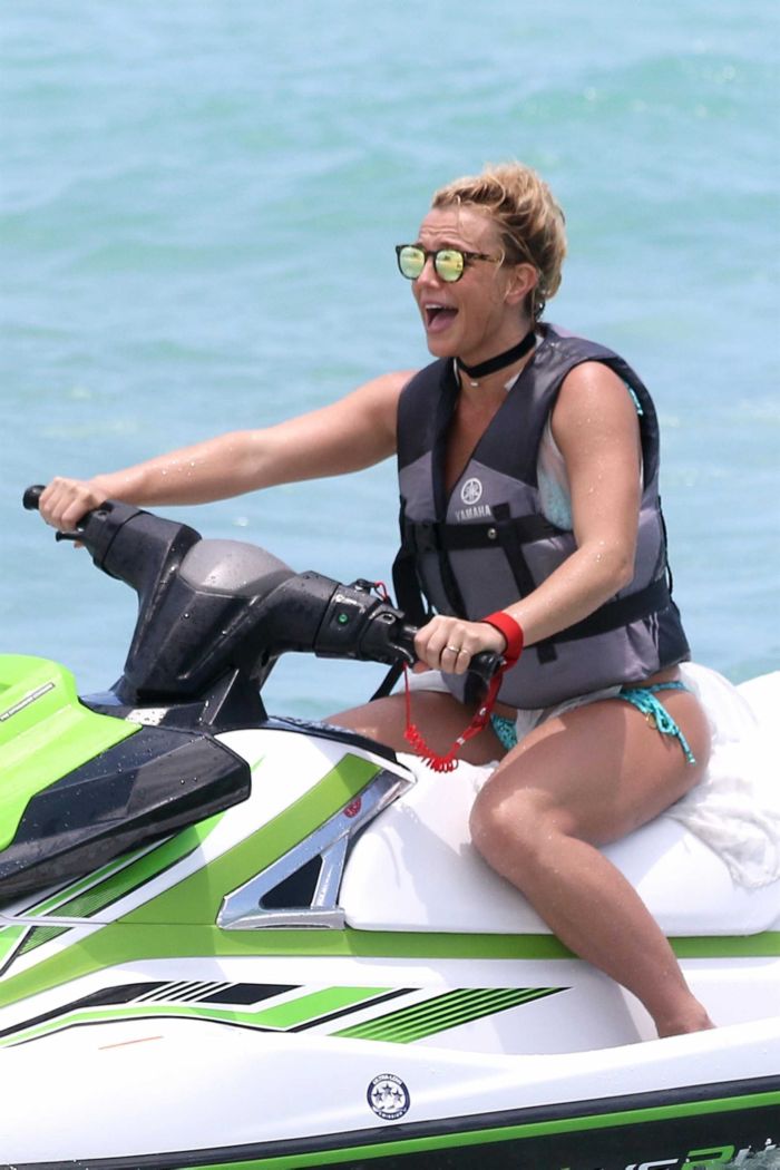 Britney Spears On A Jet Skii An Bikini
