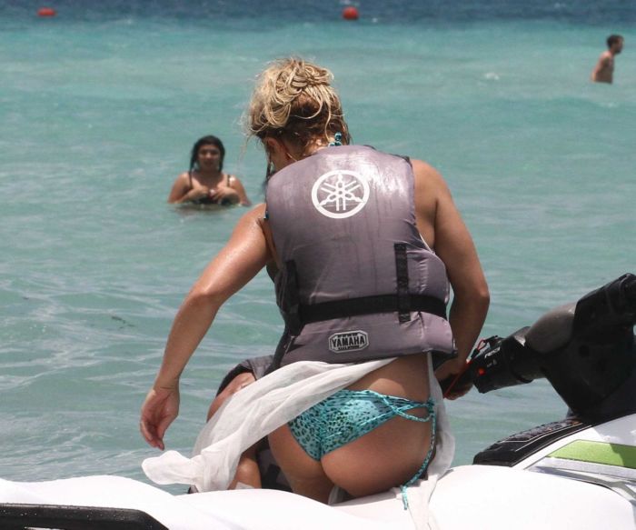 Britney Spears On A Jet Skii An Bikini