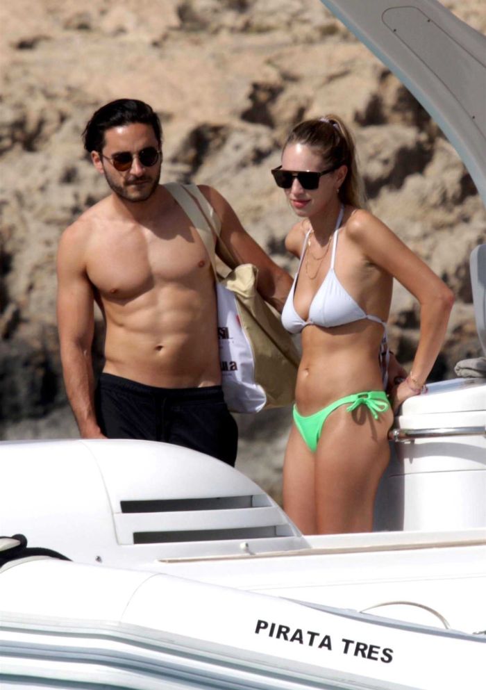 Dylan Penn On A Boat In In Bikini