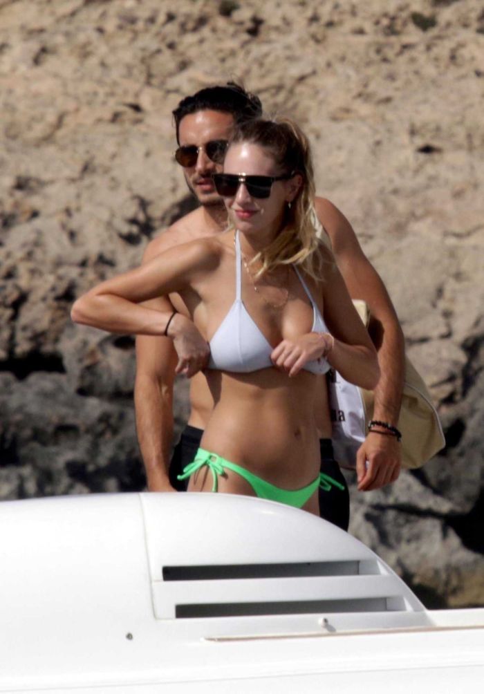 Dylan Penn On A Boat In In Bikini
