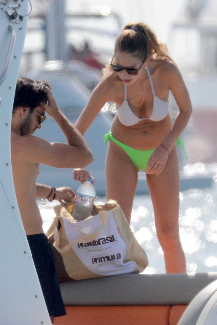 Dylan Penn On A Boat In In Bikini