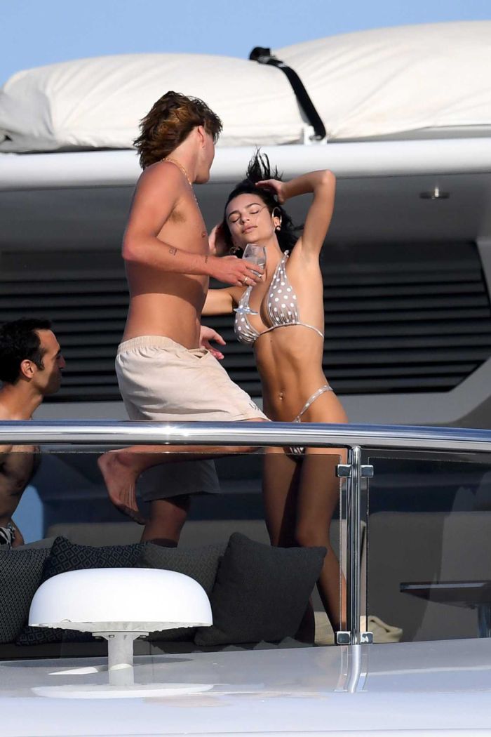 Emily Ratajkowski In Bikini At The Yacht In Sardinia