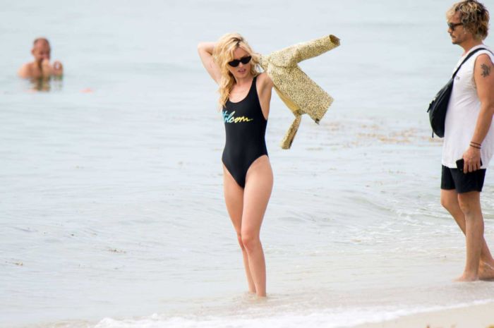 Georgia May Jagger Pose For A Swimsuit And Bikini Photoshoot
