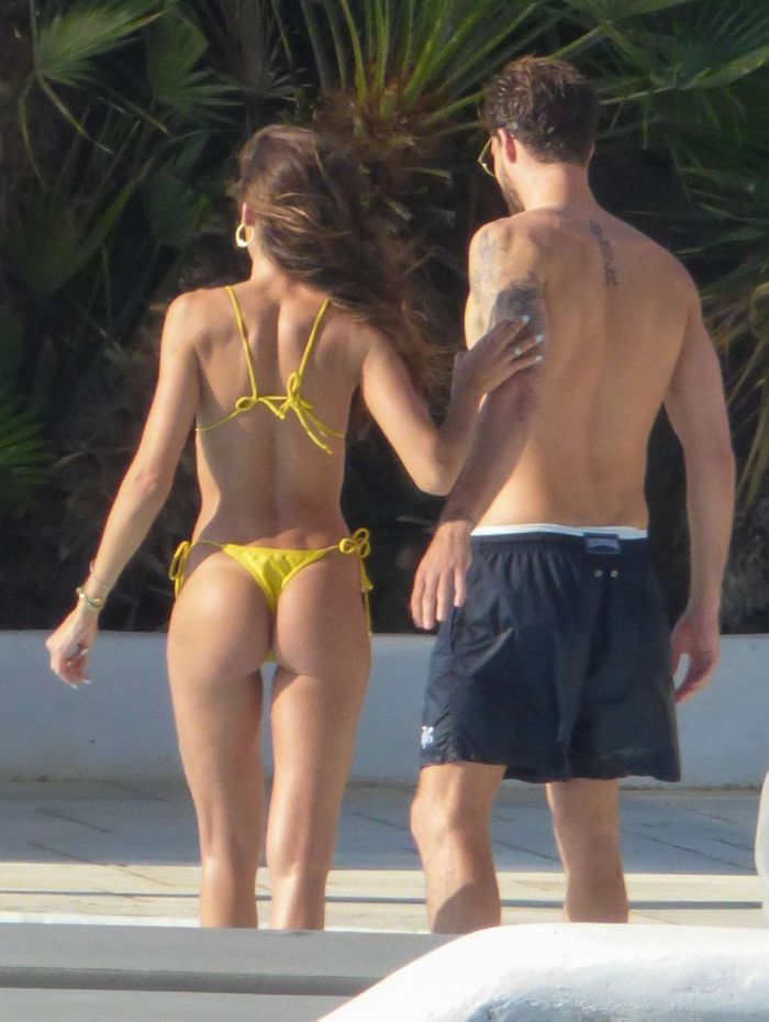 Izabel Goulart On A Bikini Vacation In Mykonos 