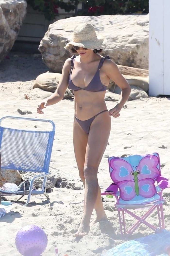 Jenna Dewan Tatum On A Bikini Vacation At Malibu Beach