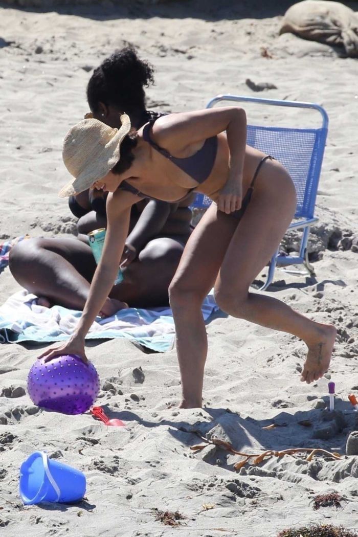 Jenna Dewan Tatum On A Bikini Vacation At Malibu Beach