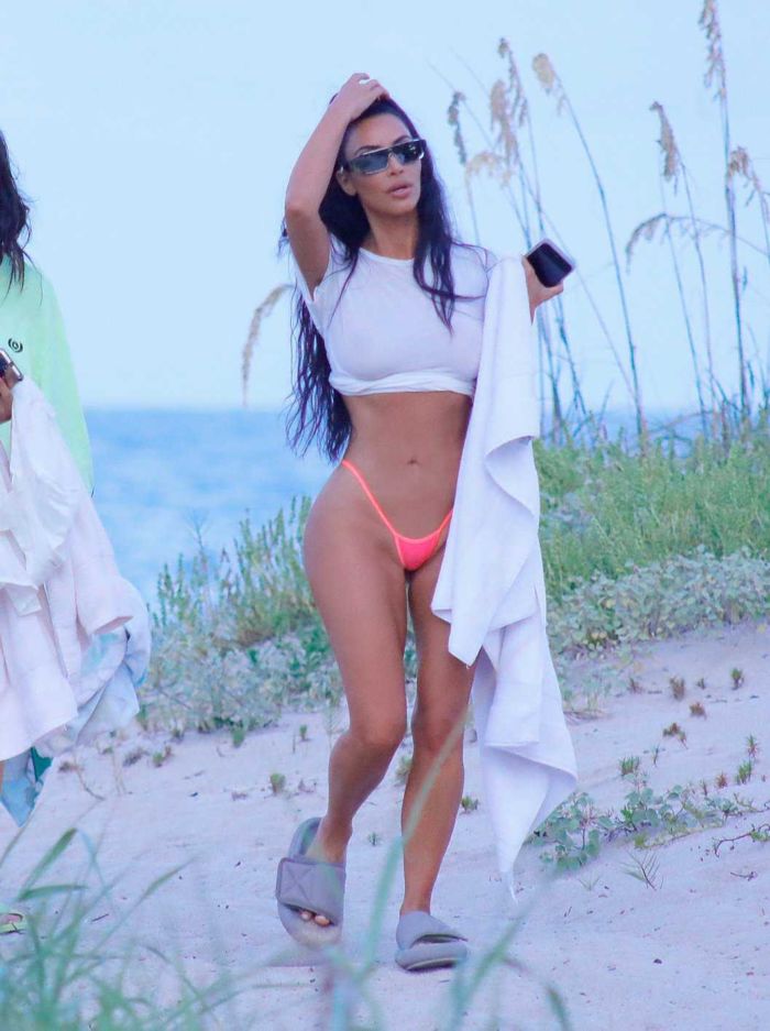 Kim Kardashian In Miami For A Bikini Photoshoot