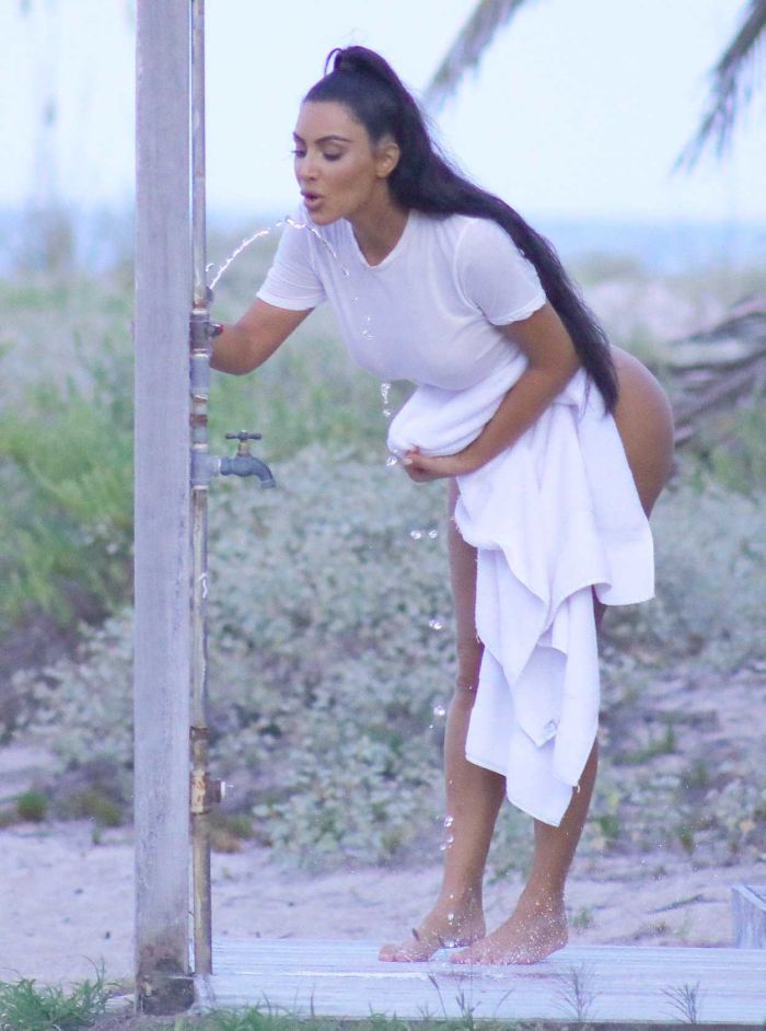 Kim Kardashian In Miami For A Bikini Photoshoot