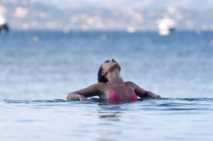 Kimberley Garner Enjoys Bikini Surfing At The Beach In St Tropez