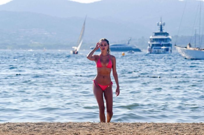Kimberley Garner Enjoys Bikini Surfing At The Beach In St Tropez