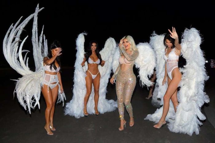 Kim, Kourtney And Khloe Kardashian, Kendall And Kylie Jenner Pose Together For Lingerie Photoshoot