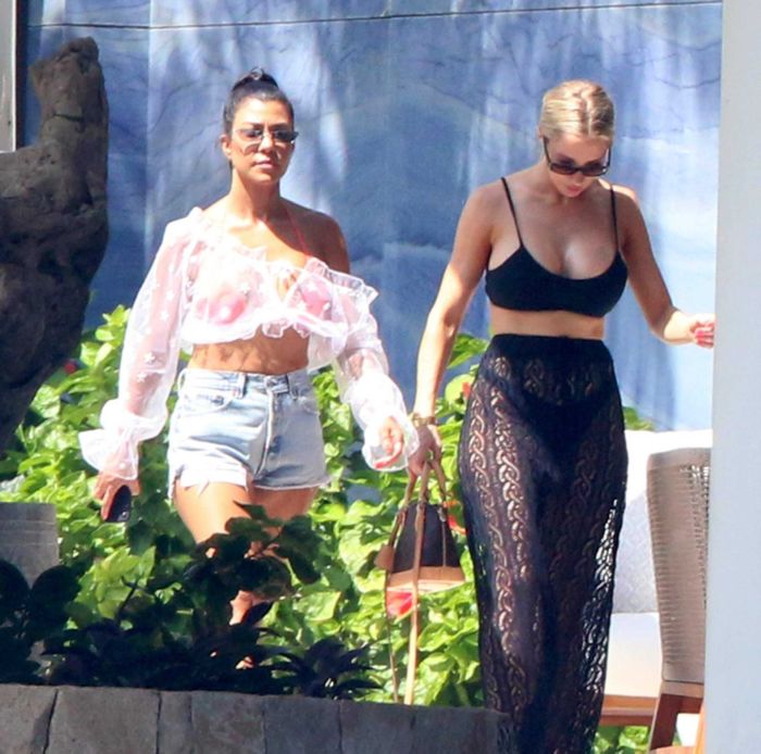 Kourtney Kardashian Candids In Pink Bikini In Los Cabos
