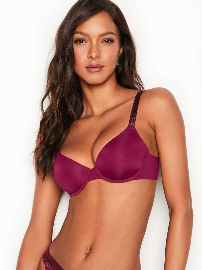Lais Ribeiro Poses For Victoria’s Secret Lingerie Photoshoot