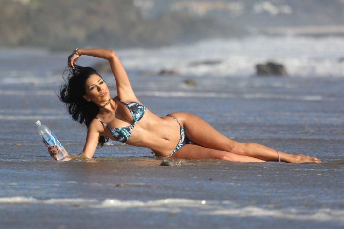 Lizzeth Acosta Beach Shoot For 138 Water