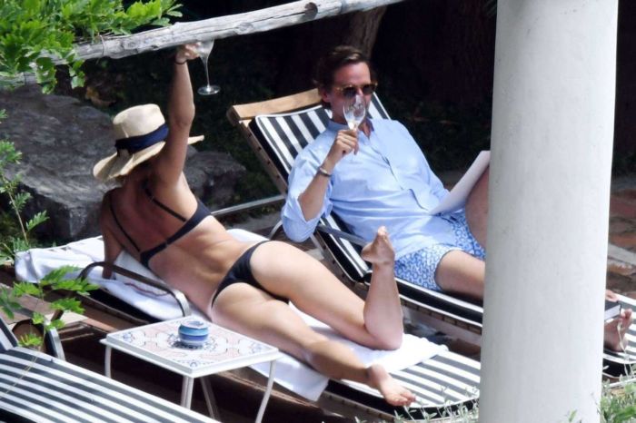 Maria Sharapova Candids In Black Bikini At The Swimming Pool