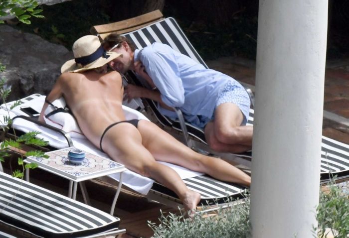Maria Sharapova Candids In Black Bikini At The Swimming Pool
