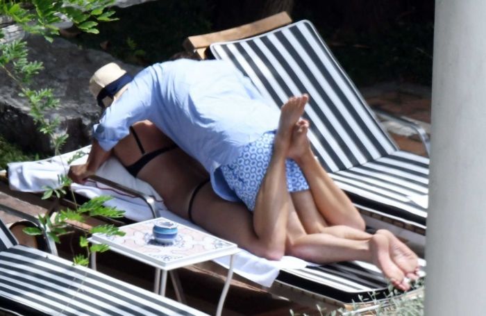 Maria Sharapova Candids In Black Bikini At The Swimming Pool