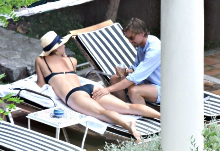 Maria Sharapova Candids In Black Bikini At The Swimming Pool