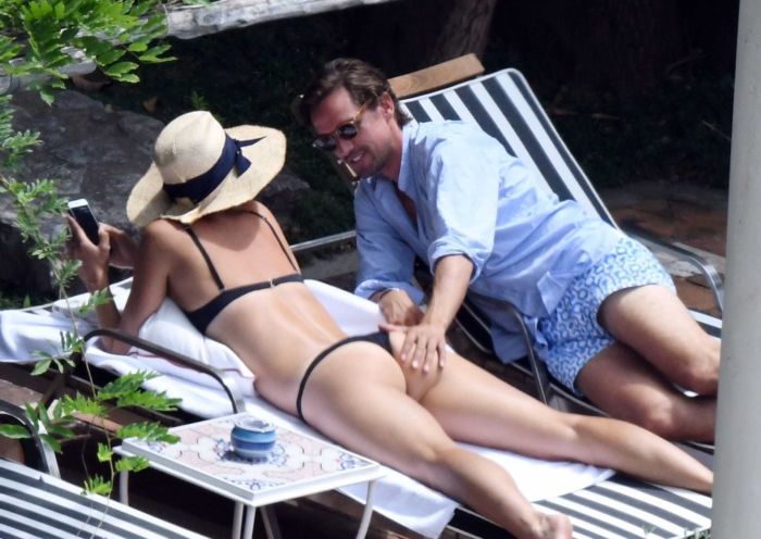 Maria Sharapova Candids In Black Bikini At The Swimming Pool