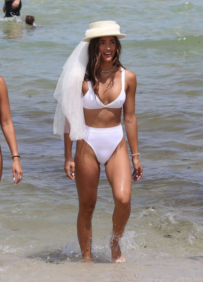 Rocky Barnes In A Bridal White Bikini At The Miami Beach