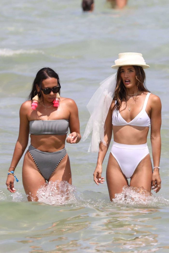 Rocky Barnes In A Bridal White Bikini At The Miami Beach