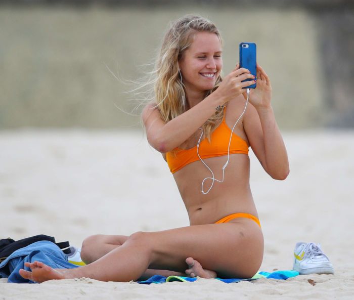 Sailor Brinkley Cook Candids In Bikini On Bondi Beach In Sydney
