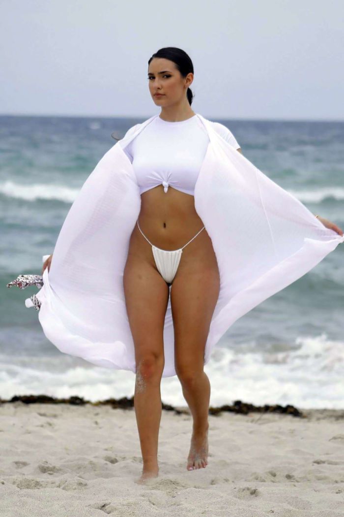 Tao Wickrath Dazzles In A White Bikini At Miami Beach