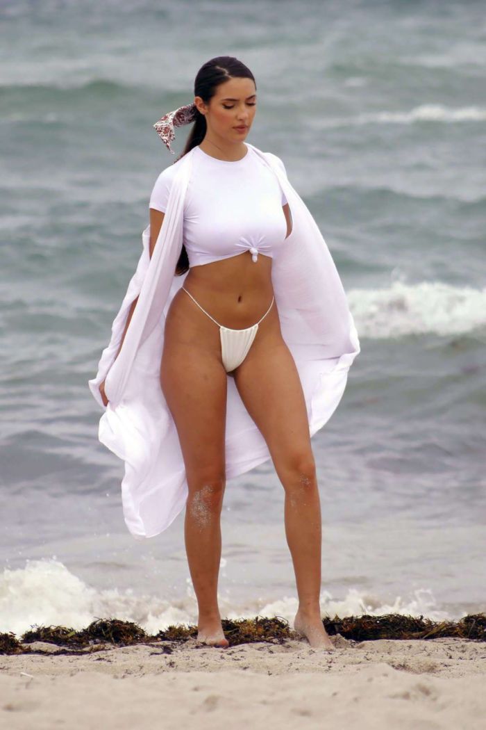 Tao Wickrath Dazzles In A White Bikini At Miami Beach