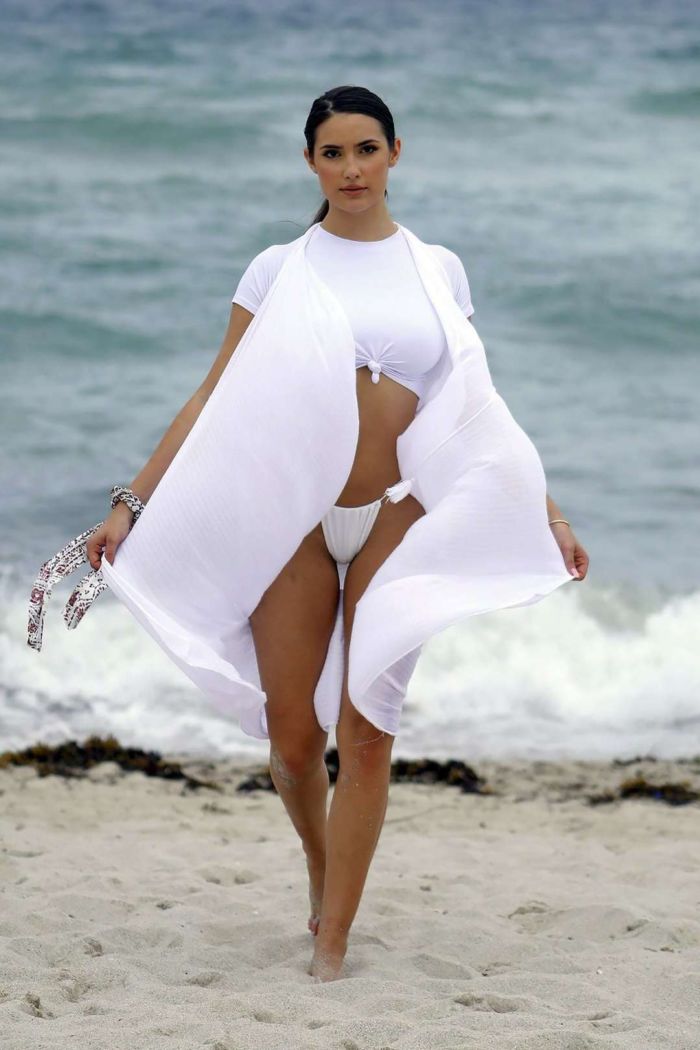 Tao Wickrath Dazzles In A White Bikini At Miami Beach