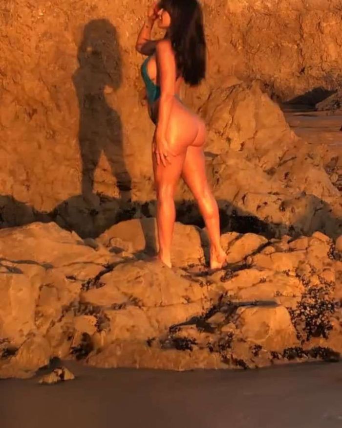 Vida Guerra Poses For A Swimsuit Photoshoot